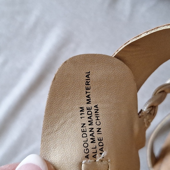 Gold wedge sandals - Picture 5 of 5